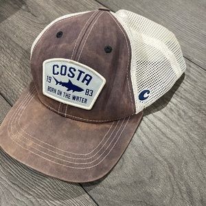 Costa born on the water gray and white adjustable hat 🦈